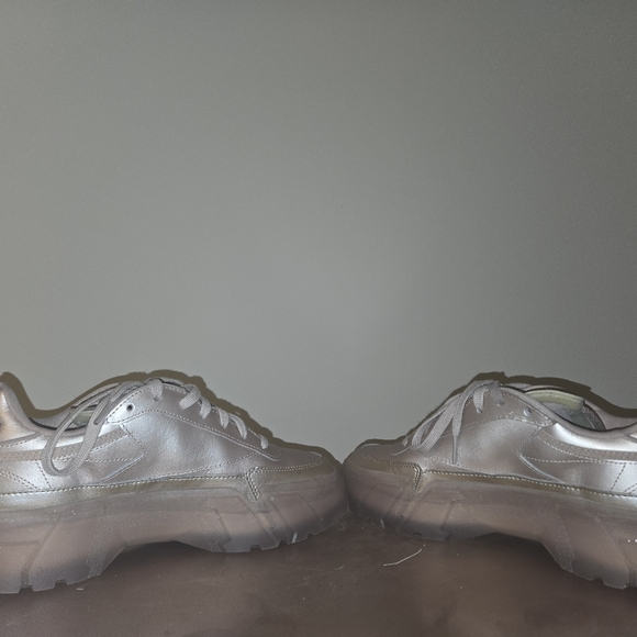 Cardi B Reebok Rose Gold size 9.5 - Picture 7 of 8